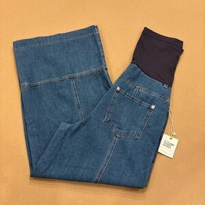 Pinkblush Maternity Wide Leg Cropped Jeans Size Small NWT